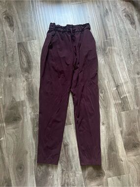 lululemon athletica women’s Maroon Drawstring Pants